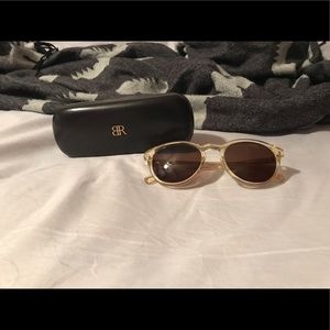 Banana Republic — Transparent Rounded Sunglasses